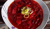 Fazolový guláš (nejen) s řepou