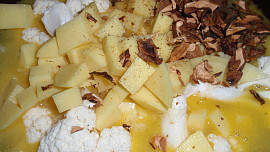 Květáková bramboračka