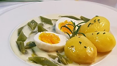 Omáčka z čerstvých plochých fazolových lusků