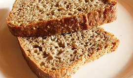 Žitný celozrnný chleba se semínky