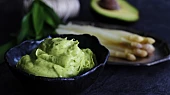 Avokádová majonéza a omáčka aioli s medvědím česnekem