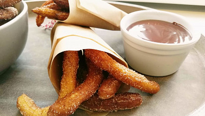 Churros s čokoládou (Čuros)