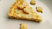 Quiche se sýrem a cibulí