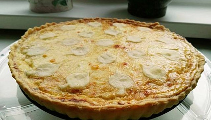 Quiche se sýrem a cibulí