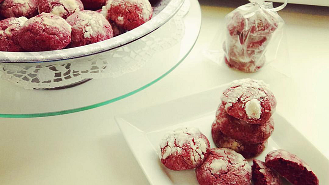 Red Velvet Crinkle Cookies neboli Popraskané sušenky