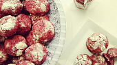 Red Velvet Crinkle Cookies neboli Popraskané sušenky