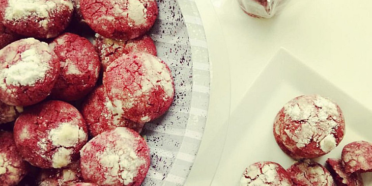 Red Velvet Crinkle Cookies neboli Popraskané sušenky