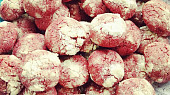 Red Velvet Crinkle Cookies neboli Popraskané sušenky