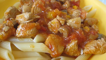 Krůtí soté s paprikou a žampiony