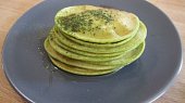Lívance s čajem matcha
