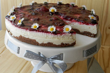 Nepečený cheesecake s lesním ovocem