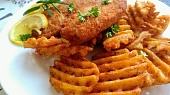 Pečená treska se strouhankou a citronovou kůrou