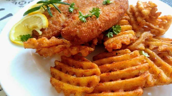 Pečená treska se strouhankou a citronovou kůrou