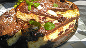 Kokosový cheesecake s brusinkami a čokoládou