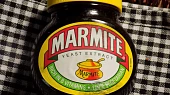 Králičí předek pečený s Marmite
