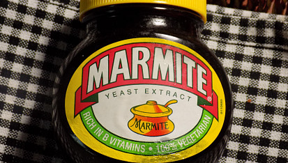 Králičí předek pečený s Marmite