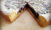 Křehký borůvkový koláč  s posypkou