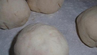 Borůvkové kynuté knedlíky - bez vajec