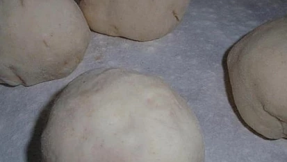Borůvkové kynuté knedlíky - bez vajec