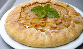 Jablkový koláč pečený v remosce
