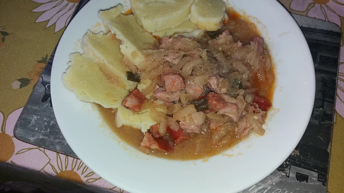 Kedlubnové zelí na pivu