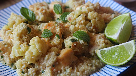 Květákovo-kuřecí kari s kuskusem