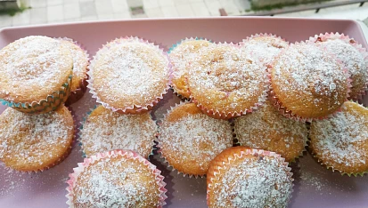 Rybízové muffiny ze zakysané smetany