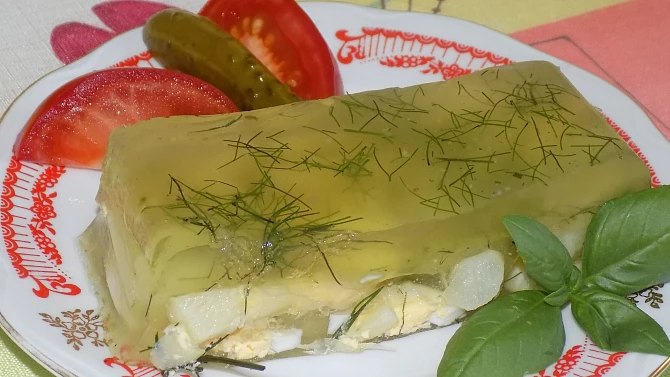 Vaječný rosol s chřestem
