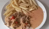 Vepřová plec v omáčce  výrazné chuti