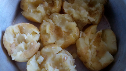 Zapečené mačkané brambory