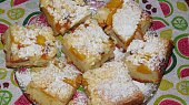 Božský koláč, S broskvemi a strouhaným tvarohem