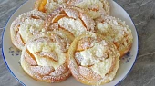 Koláčky s tvarohem a meruňkami, recept od milka 59