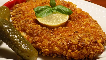 Kuřecí hořčicový řízek obalený v cornflakes