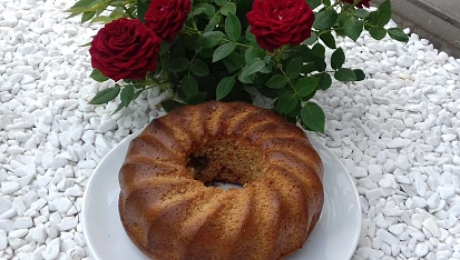 Špaldovo-mandlová bábovka