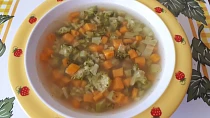 Brokolicovo-batátová polévka s krupicí - pro nejmenší