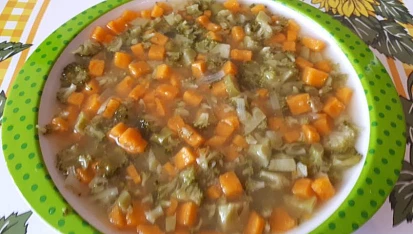 Brokolicovo-batátová polévka s krupicí - pro nejmenší