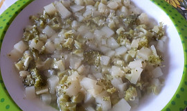 Cuketovo-brokolicová polévka - pro nejmenší