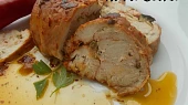 Gyros z Řecka a tzatziky (čte se jiros)