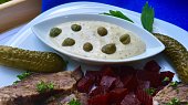 Staropražské obložené hovězí s vaječnou omáčkou