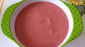 Krémová květáková polévka s červenou řepou - pro nejmenší
