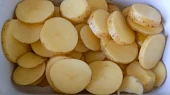Zapékaná špagetová dýně s rajčaty