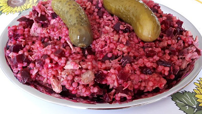 Králičí tarhoňoto s červenou řepou