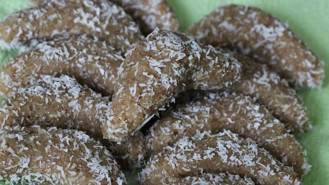 RAW ořechové rohlíčky, RAW Ořechové rohlíčky