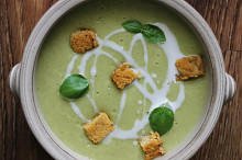 Veganská hrášková polévka