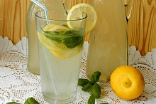Bazalková limonáda