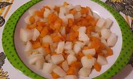 Brambory s mrkví a řapíkatým celerem - pro nejmenší