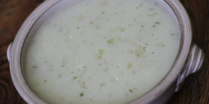 Domácí květáková polévka (Květáková polévka)