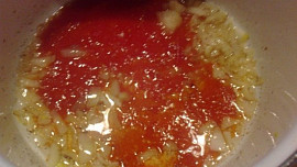 Hovězí plátky s hořkou čokoládou a chilli