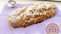 Tvarohová vánočka (bez kynutí), pletená z 8 (devíti) pramenů
