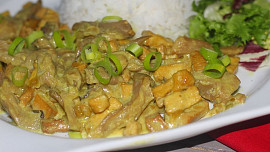 Hlíva s tofu na kari